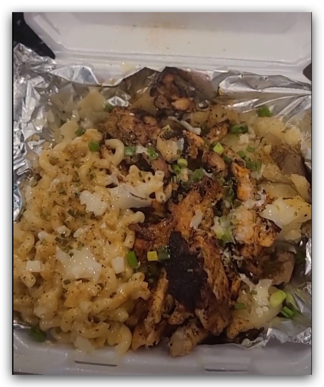 Roll'n Chef Kitchen — chef-driven soul plate from the neighborhood kitchen